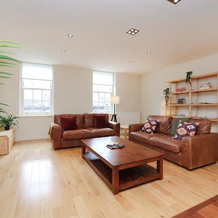 Joivy Spacious 2 Bed,2 Bath Flat, Free Parking And Rooftop Terrace เอดินบะระ ภายนอก รูปภาพ