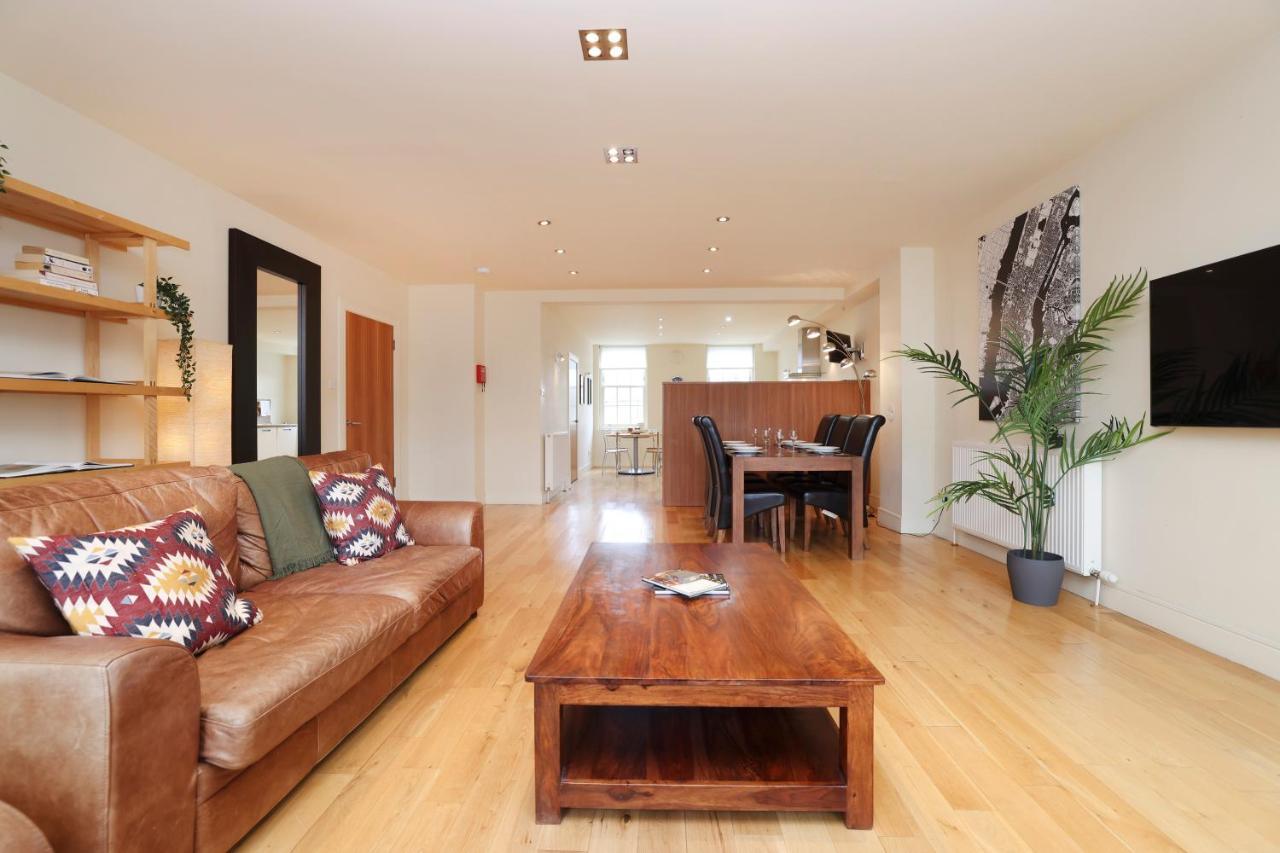Joivy Spacious 2 Bed,2 Bath Flat, Free Parking And Rooftop Terrace เอดินบะระ ภายนอก รูปภาพ
