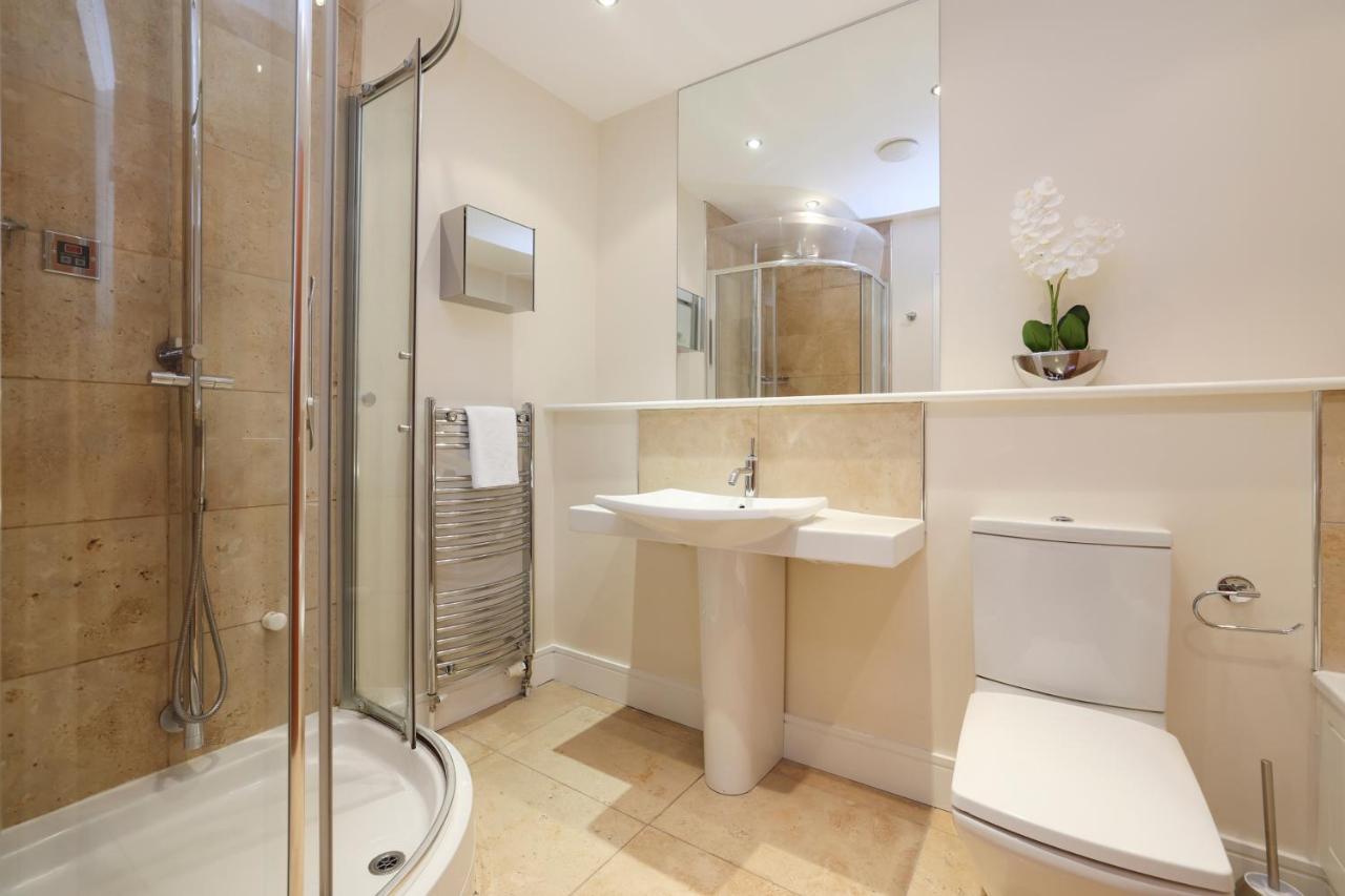 Joivy Spacious 2 Bed,2 Bath Flat, Free Parking And Rooftop Terrace เอดินบะระ ภายนอก รูปภาพ