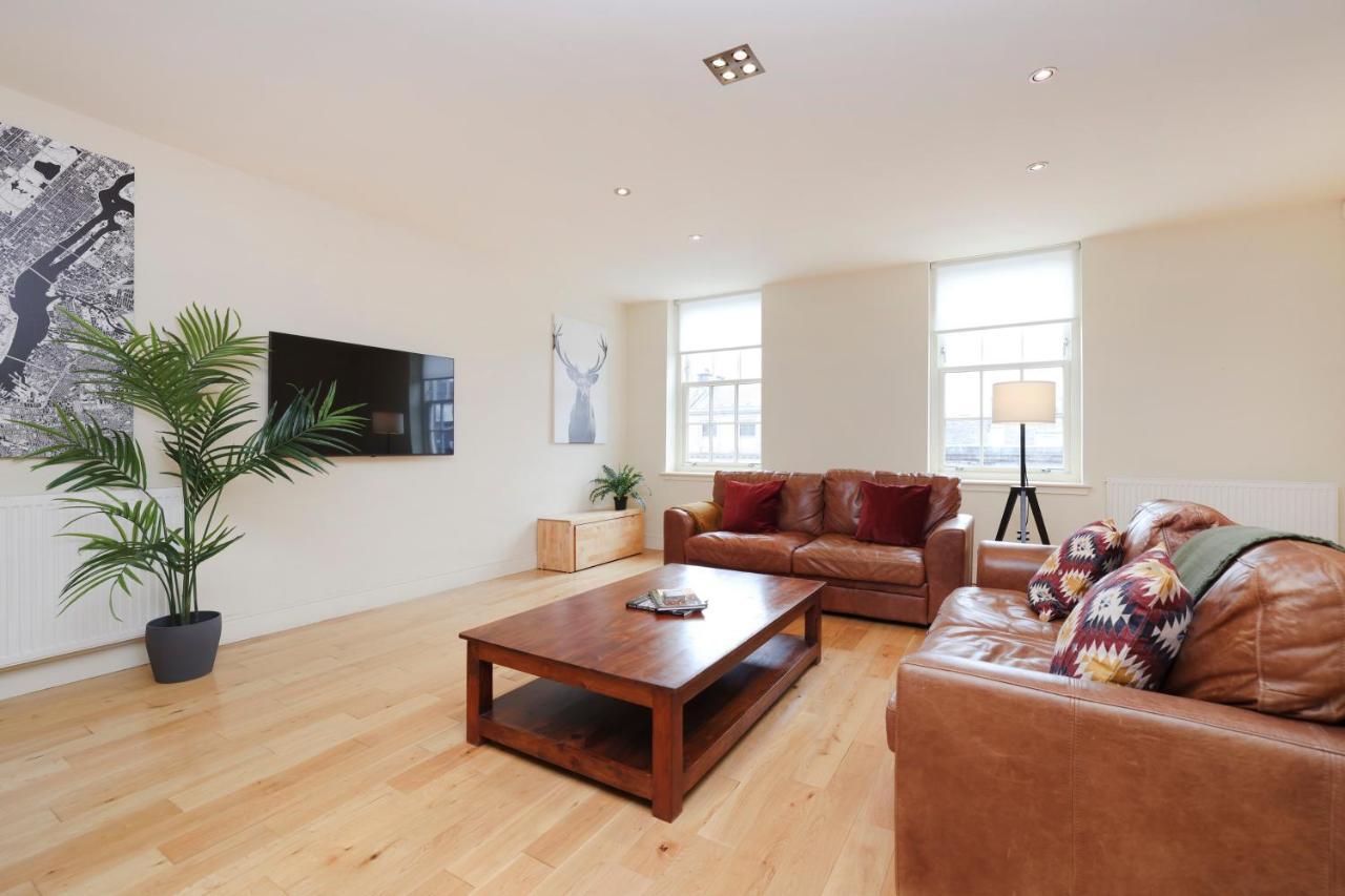 Joivy Spacious 2 Bed,2 Bath Flat, Free Parking And Rooftop Terrace เอดินบะระ ภายนอก รูปภาพ