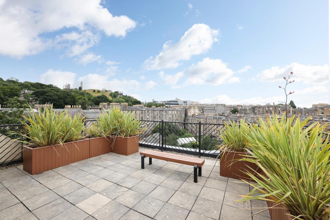 Joivy Spacious 2 Bed,2 Bath Flat, Free Parking And Rooftop Terrace เอดินบะระ ภายนอก รูปภาพ