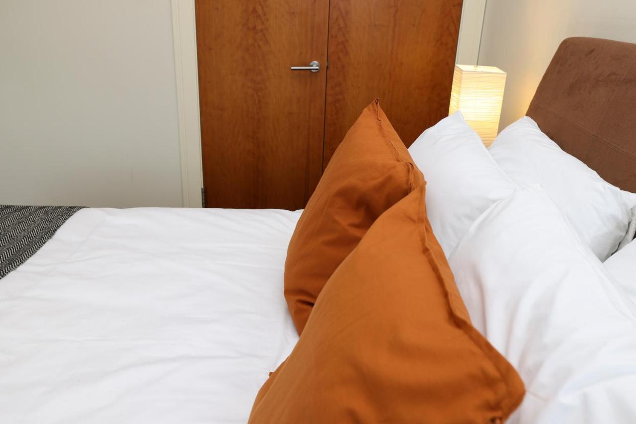 Joivy Spacious 2 Bed,2 Bath Flat, Free Parking And Rooftop Terrace เอดินบะระ ภายนอก รูปภาพ