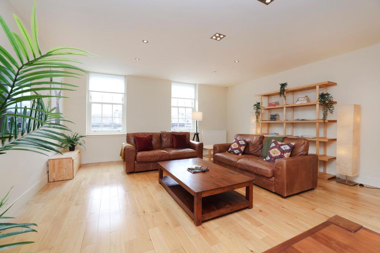 Joivy Spacious 2 Bed,2 Bath Flat, Free Parking And Rooftop Terrace เอดินบะระ ภายนอก รูปภาพ