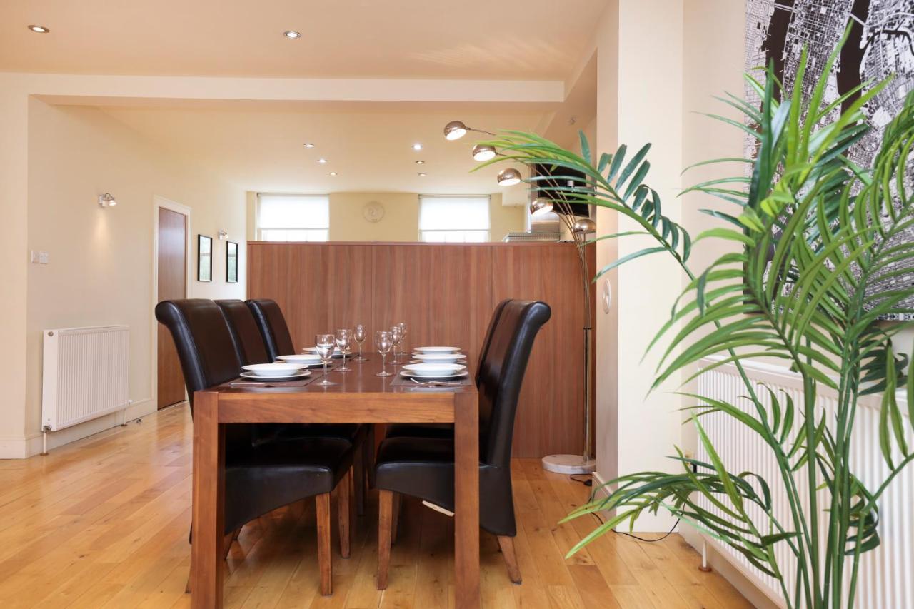 Joivy Spacious 2 Bed,2 Bath Flat, Free Parking And Rooftop Terrace เอดินบะระ ภายนอก รูปภาพ